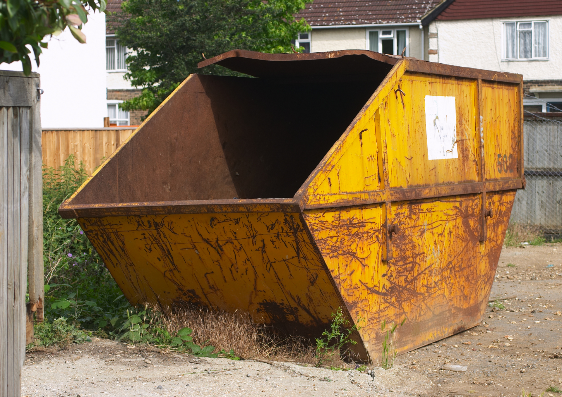 Comparing Skip Rental Prices for Domestic vs. Commercial Use