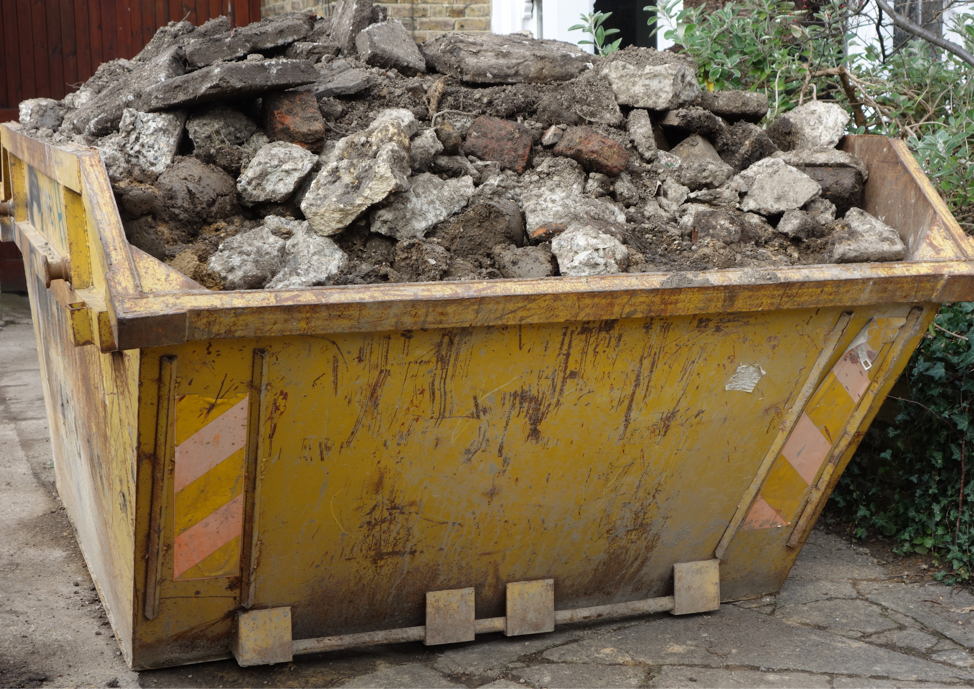 How Skips Improve Site Safety on Construction and DIY Projects