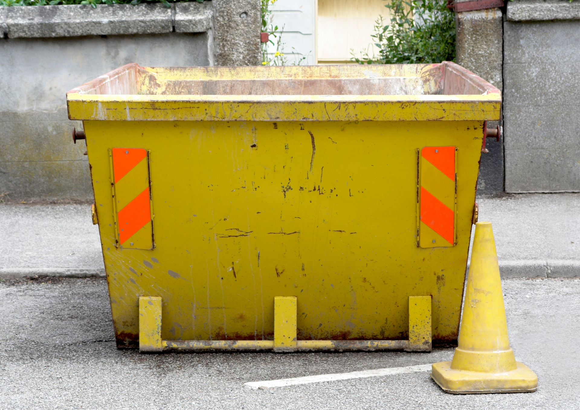 What Is Skip Hire and How Does It Work?